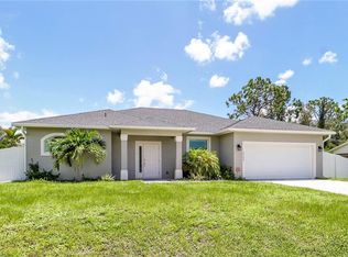 18589 Sebring Rd, Fort Myers, FL 33967