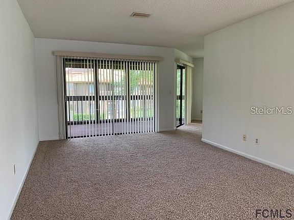 3rd image of 38 Hembury Ln #38