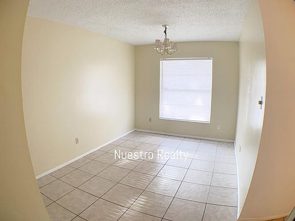 4th image of 12209 Uracus St