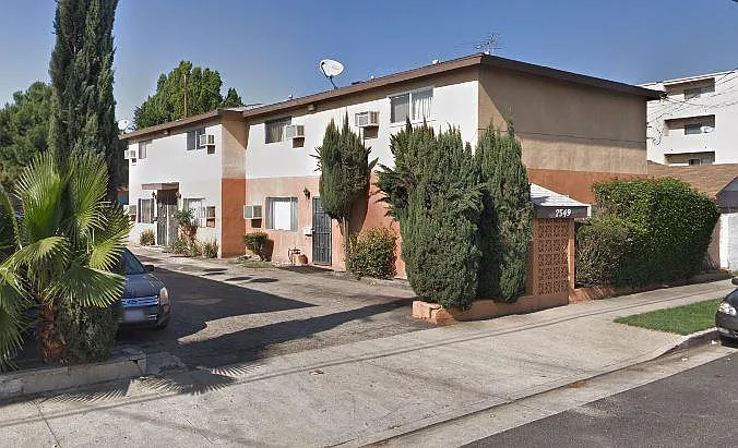 7549 N Hollywood Way #1 — Photo 2