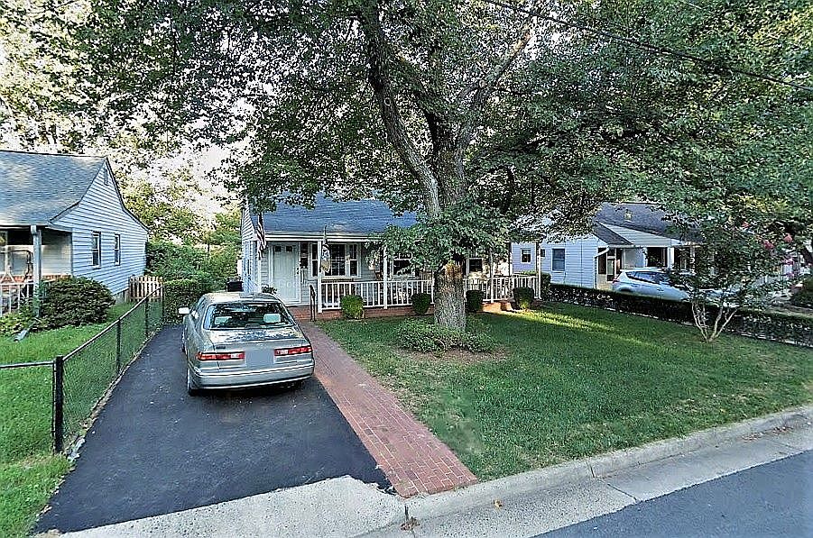 1st image of 4025 Walters Ct