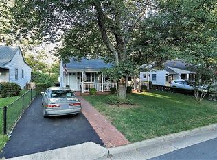 4025 Walters Ct, Fairfax, VA 22030