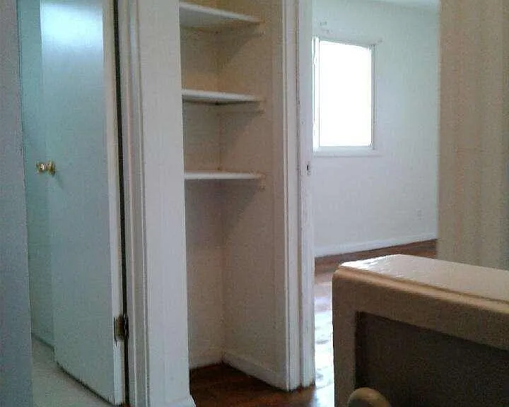 32137 Genessee St — Photo 2