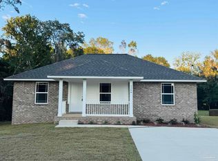 5544 Hill St, Milton, FL 32570