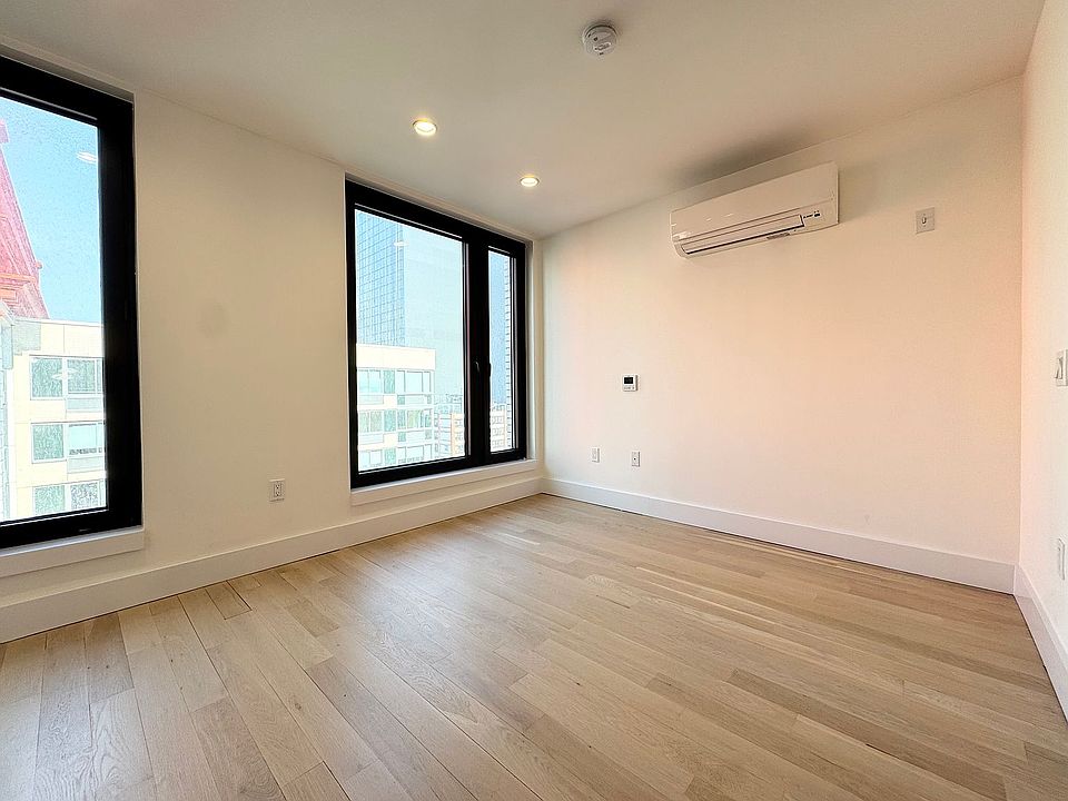 1st image of 260 Gold St APT 1105