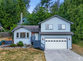 651 Rainbow Dr, Sedro Woolley, WA 98284