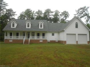 3804 Woodsman Ln, Hayes, VA 23072