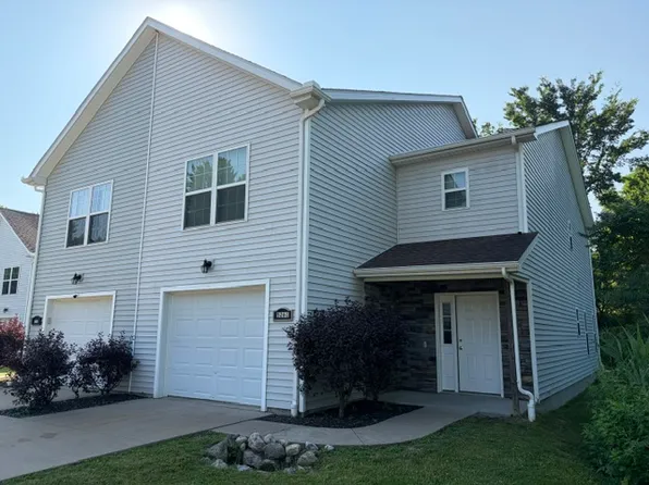 5261 Crabapple Dr, Erie, PA 16509