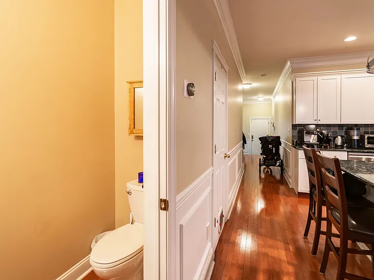 2242 Christian St — Photo 15