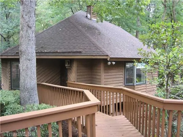2 Lantern Ln, Lexington, NC 27295