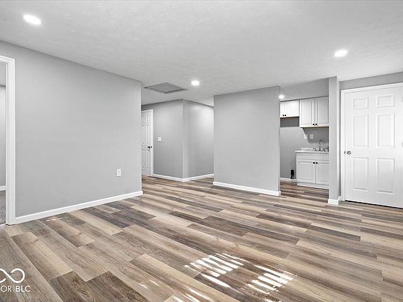 5th image of 5159 E Edgewood Ave