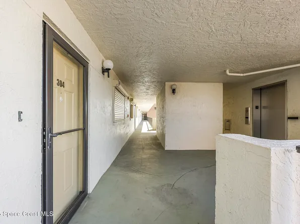 300 S Sykes Creek Pkwy APT 304, Merritt Island, FL 32952