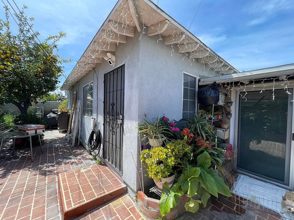 1st image of 20406 Roseton Ave