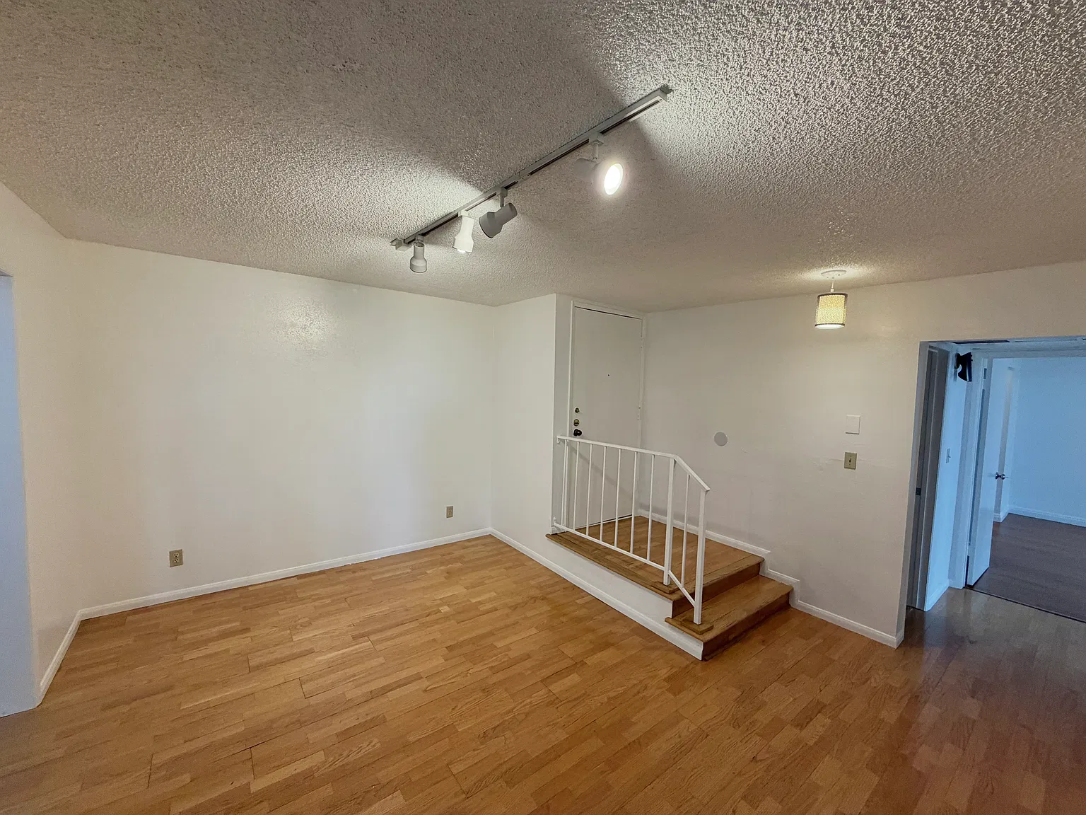 65 N Allen Ave — Photo 2