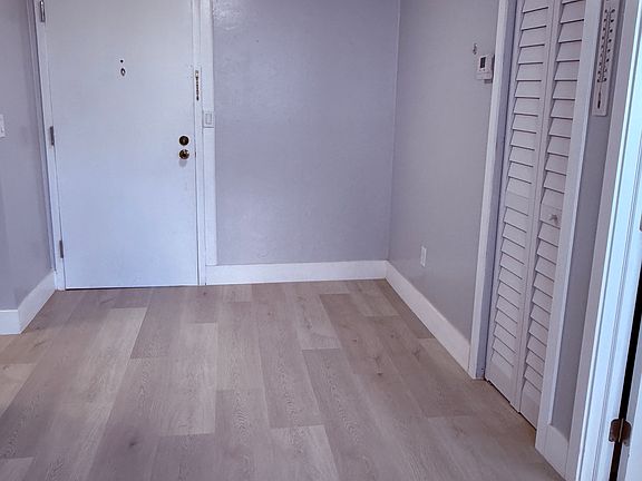 Entrance and dinning area