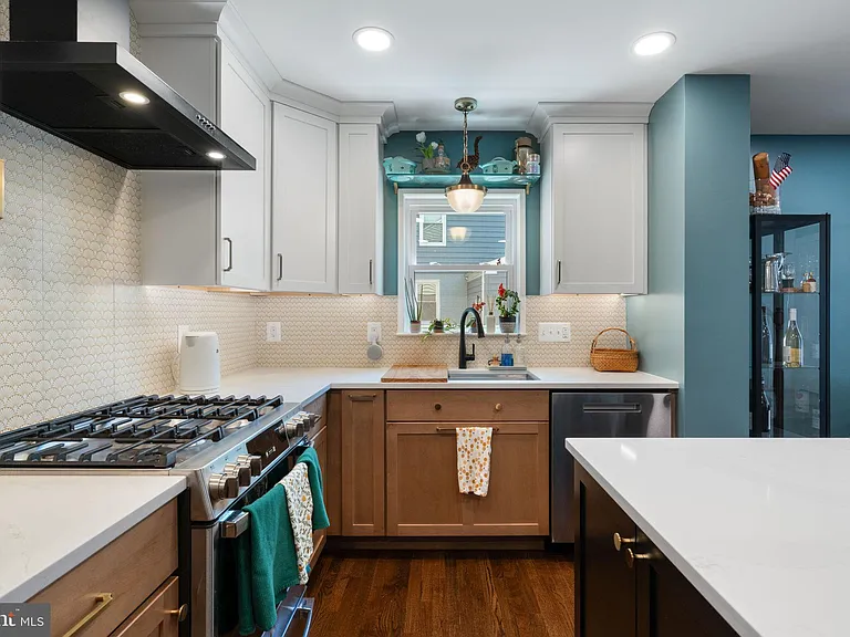6011 Williamsburg Rd — Photo 9