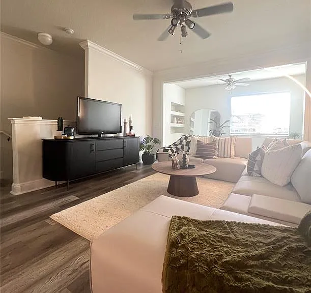 225 Southern Pecan Cir #205 — Photo 8