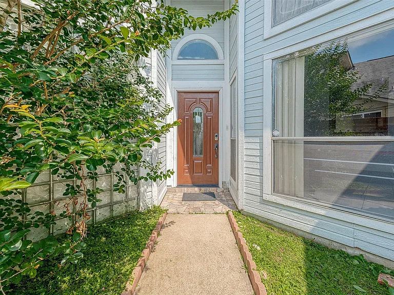 9310 Corner Oaks Ln — Photo 6
