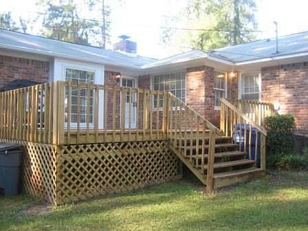 Over sized deck on back!