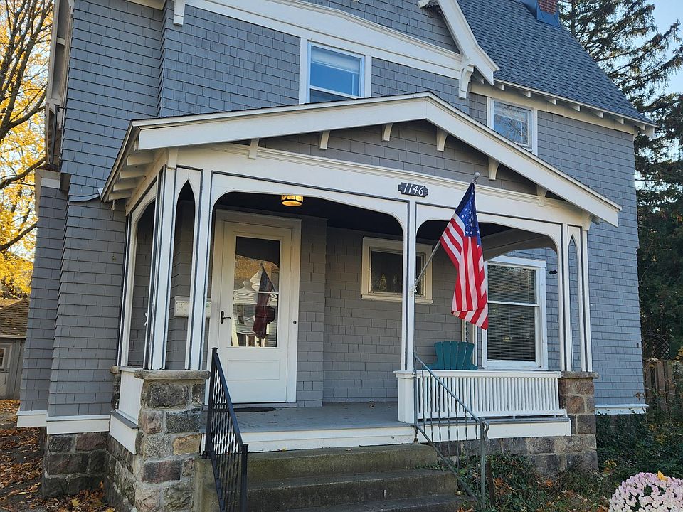 1st image of 1146 Lake Dr SE