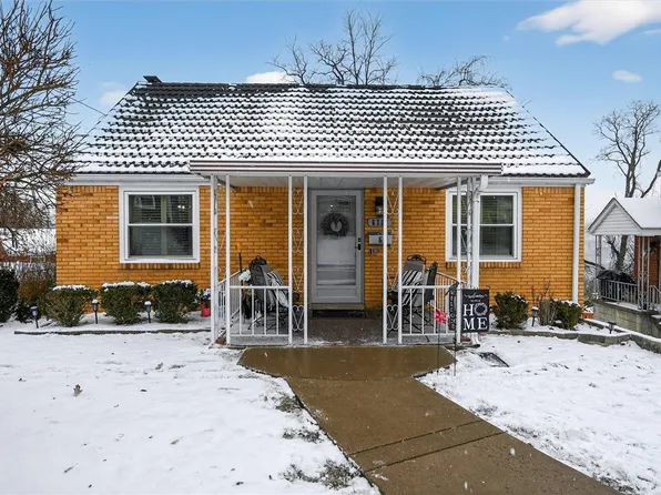 6711 E Barivista Dr, Verona, PA 15147