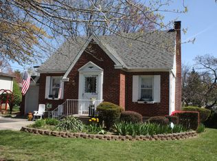 4431 Convent Ln, Philadelphia, PA 19114