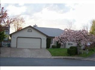 925 SW Dove Ct, McMinnville, OR 97128