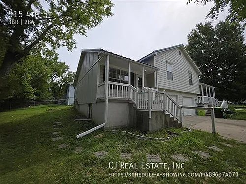 515 4th St Photo 1