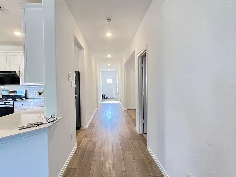8413 Butterfly Ln — Photo 13