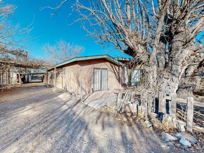 3333 Gabaldon Pl NW, Albuquerque, NM, 87104