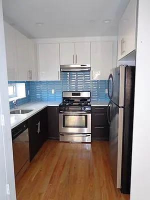 Rented by Bahar Management | media 6