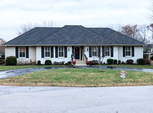 1750 Pinehurst Way, Bowling Green, KY 42103