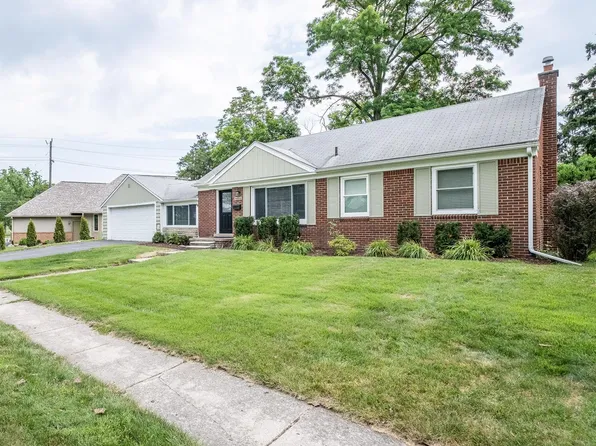 24010 Pickett Ave, Farmington, MI 48335