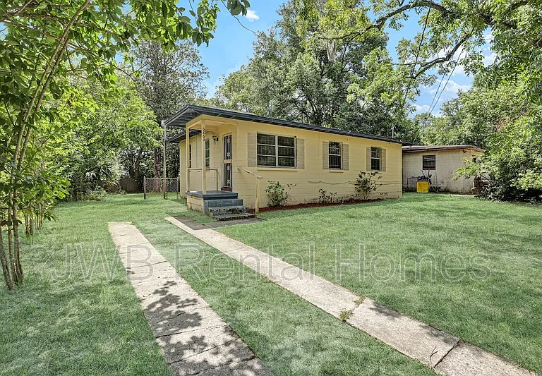 6863 W Virginia Ave — Photo 15