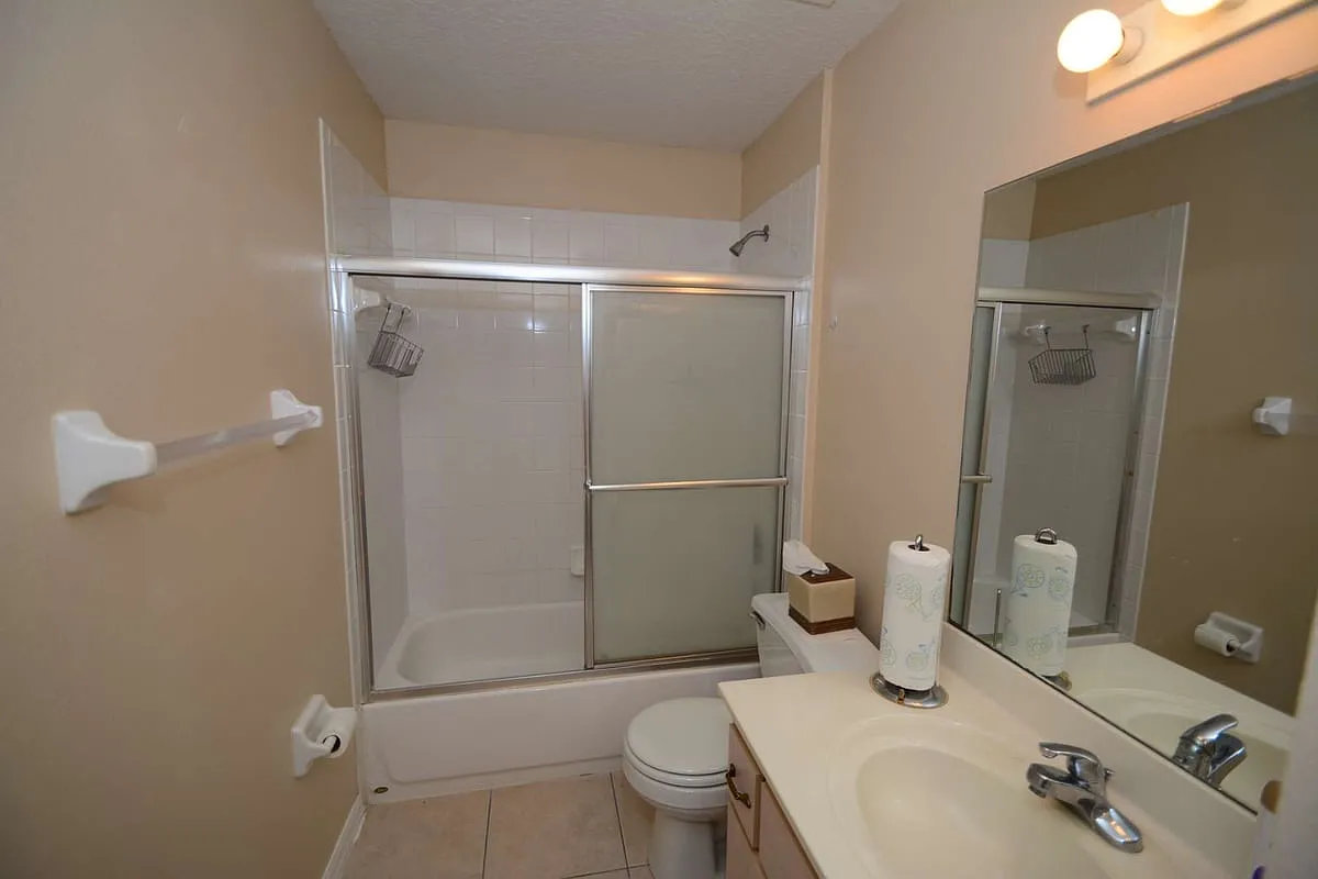 4 Wheeler Pl Unit B — Photo 3