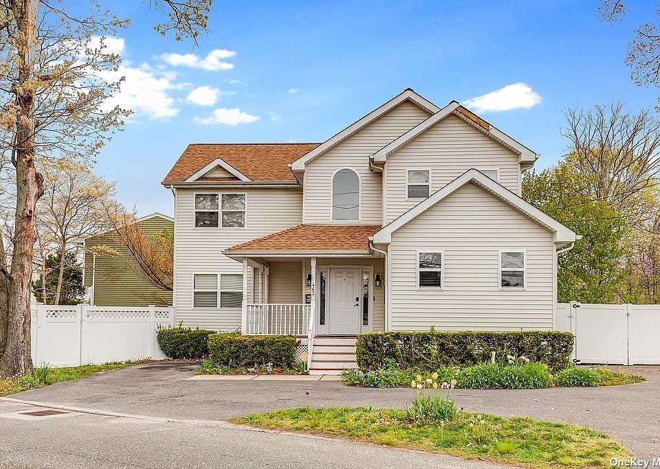 463 Old Farmingdale Road, West Babylon, NY 11704 Zillow
