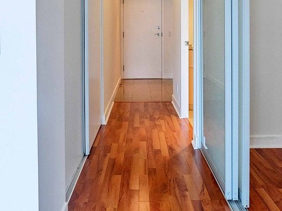 2nd image of 373 Front St W #2509