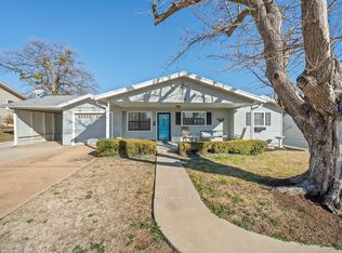 904 W 3rd St, Coleman, TX 76834