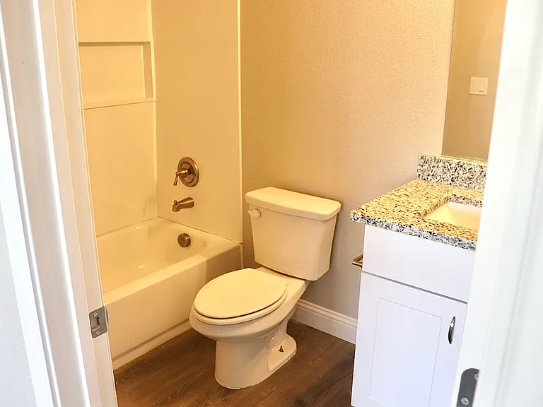 5824 Grayson St — Photo 12