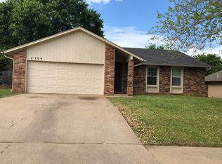 2304 E Reno St, Broken Arrow, OK 74012