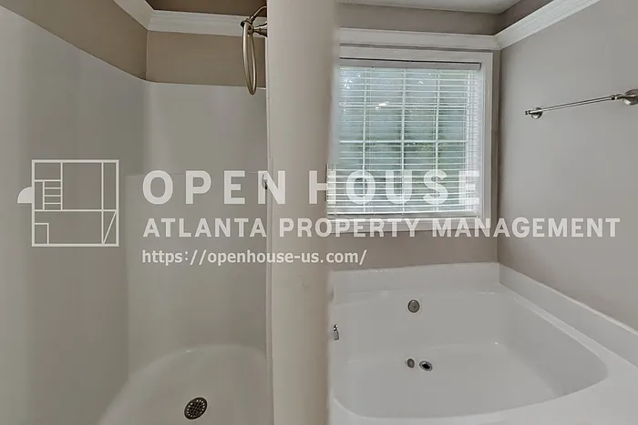 5333 High Point Rd — Photo 9