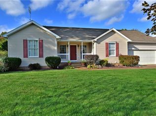 1206 Mary Dr, Masury, OH