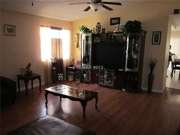 3rd image of 5801 Capitola Ave