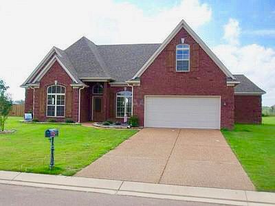 1st image of 105 Hedge Rose Blvd