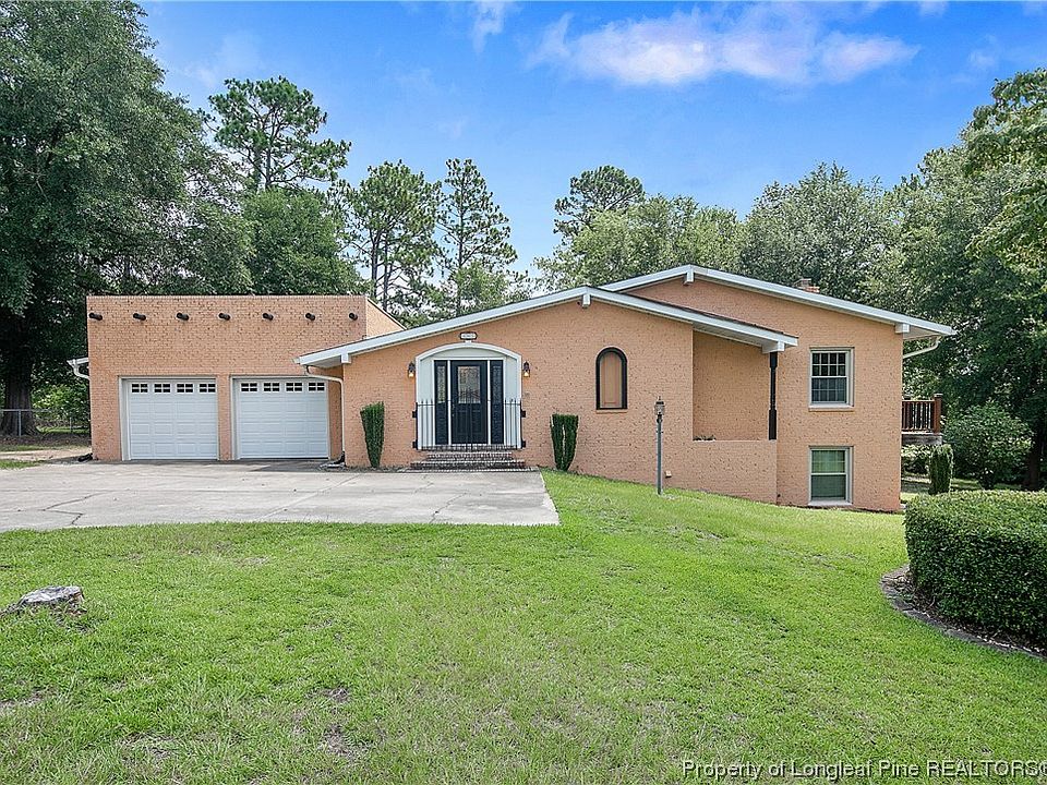 1st image of 107 Cypress Lakes Cir