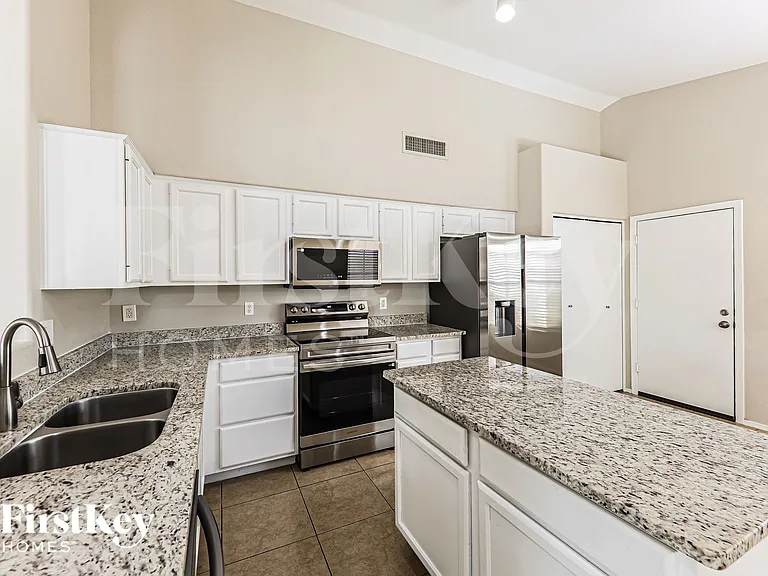 7225 W Blackhawk Dr — Photo 10