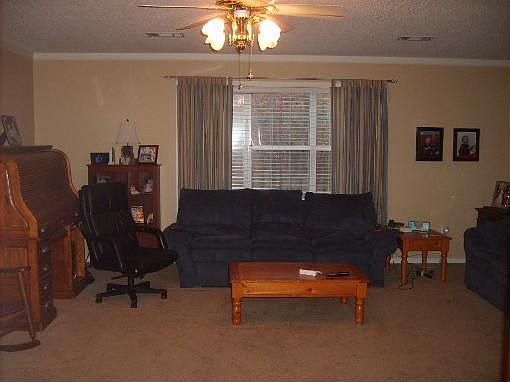 2nd image of 19 Penny Ln