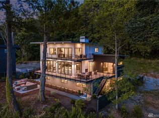 5616 Beach Dr SW, Seattle, WA 98136