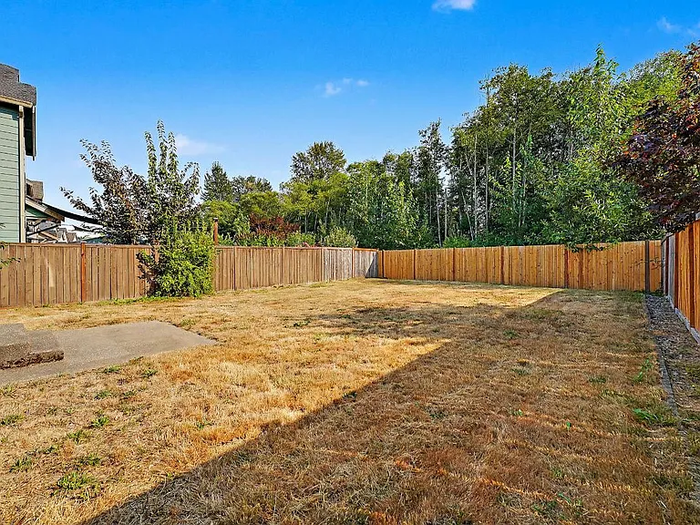 6038 Discovery St E — Photo 41