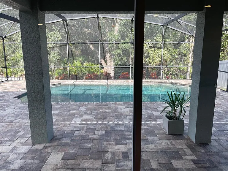 2745 Peony Dr — Photo 48